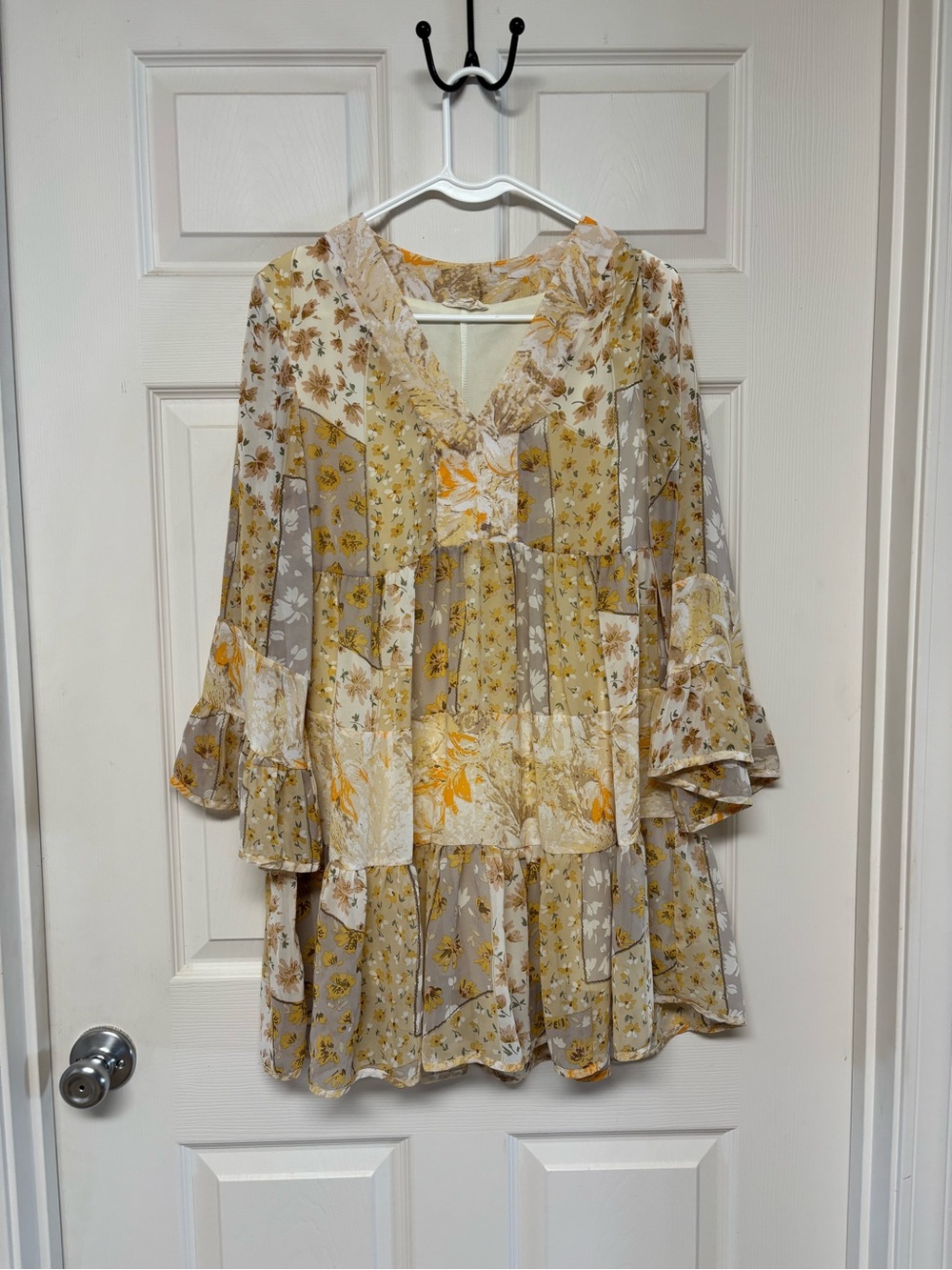 entro Yellow & Cream Floral V-Neck Ruffle Tunic